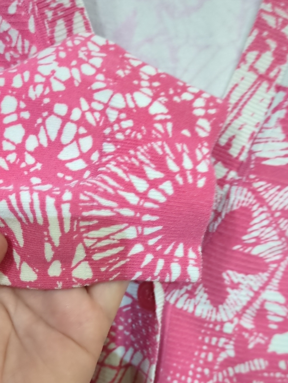 Tory Burch Pink Pattern V Neck Button Sweater W/ Navy Bomber Style Hem Sz XL - Picture 5 of 8